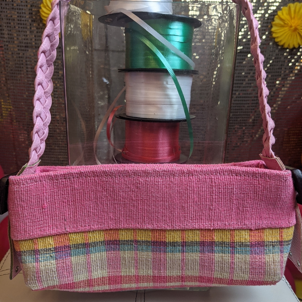 Fashion mini shoulder bag.